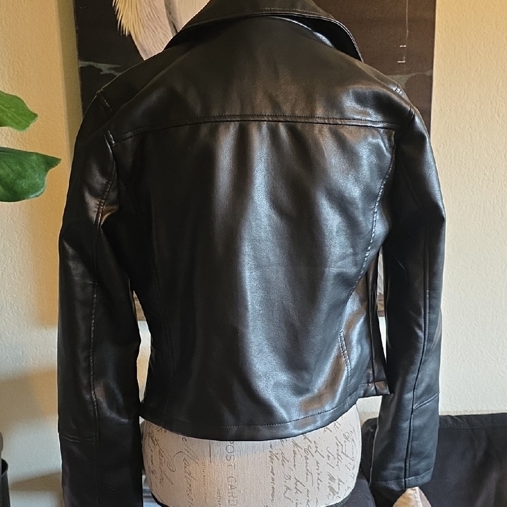 Ashley By 26 International Black Leather Jacket - Picture 7 of 7